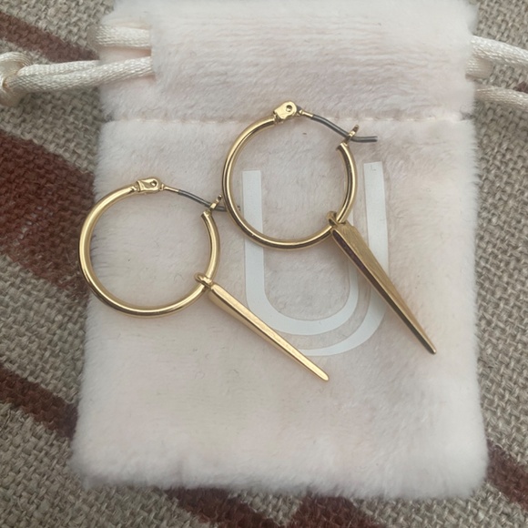 UNCOMMON JAMES Sharp Shooter Earrings 14k Gold Plated Brass - Picture 4 of 5